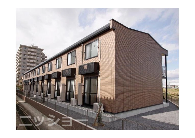 レオパレスグランディスリングの外観