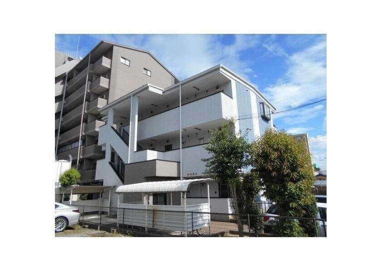 AMENITY中央の外観