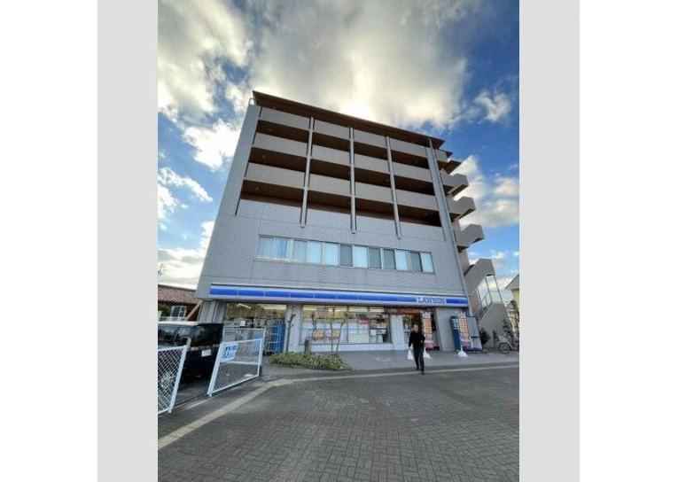 名藤ビルの外観