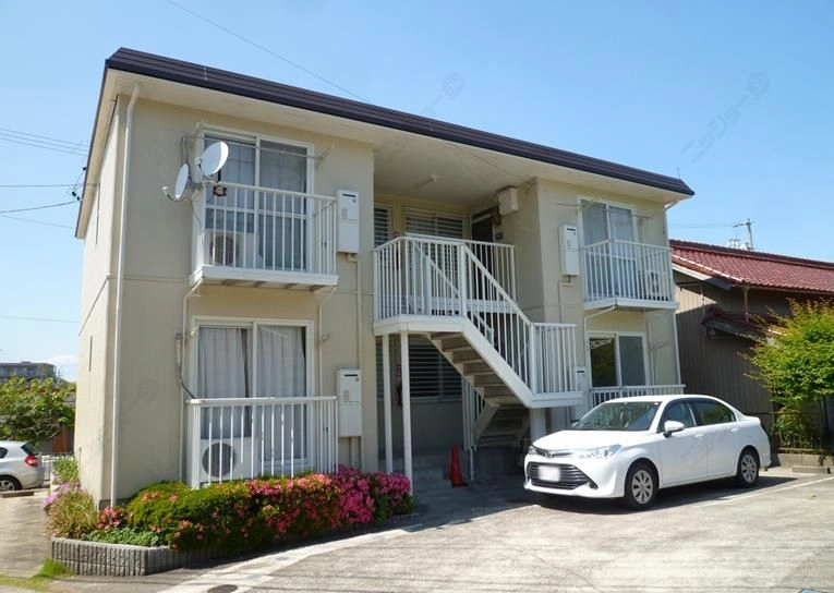 サンランド美山の外観