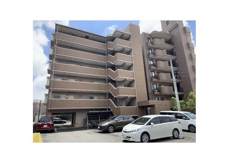 ラヴィアン八千代の外観