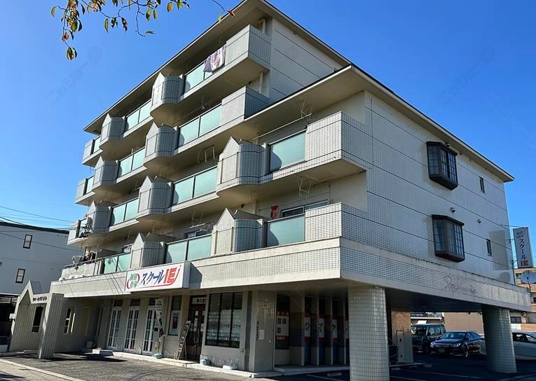 リバーサイド大和の外観