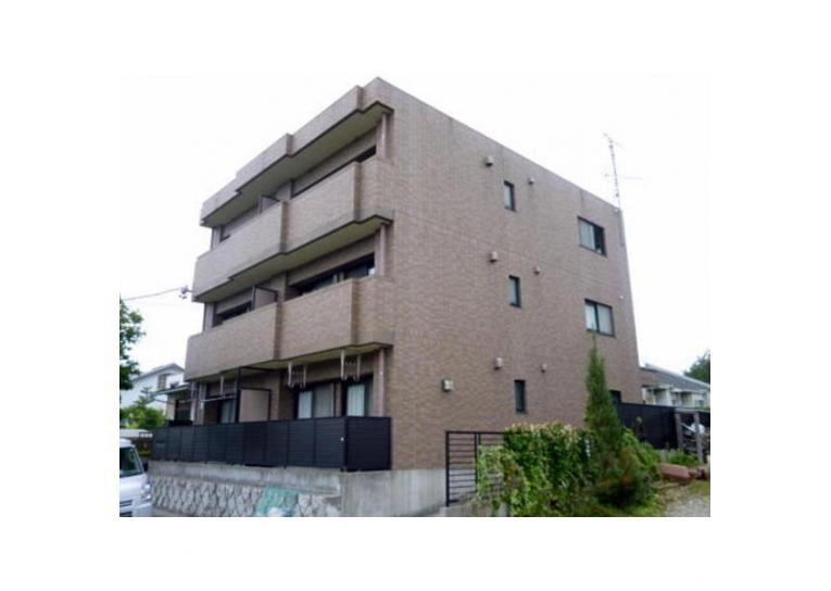 ロイヤルコート滝ノ水の外観