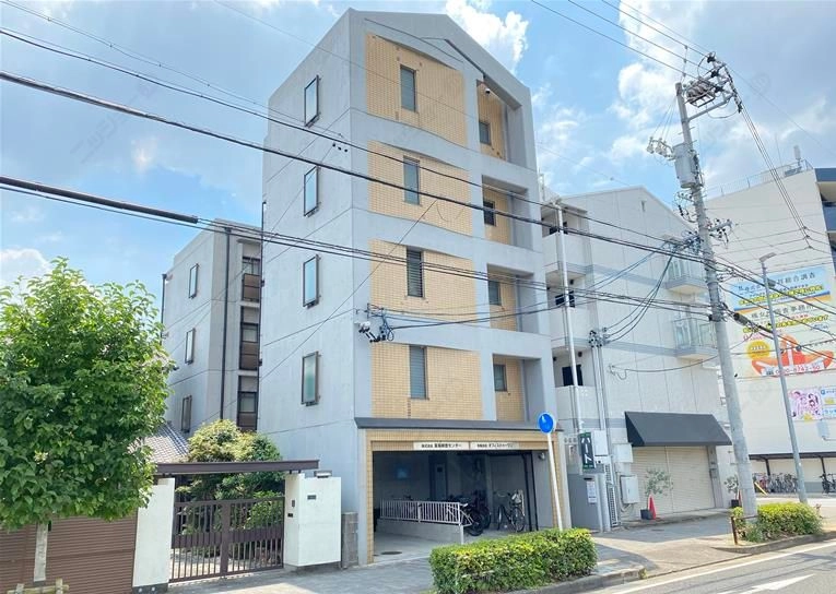 ドミール広路の外観