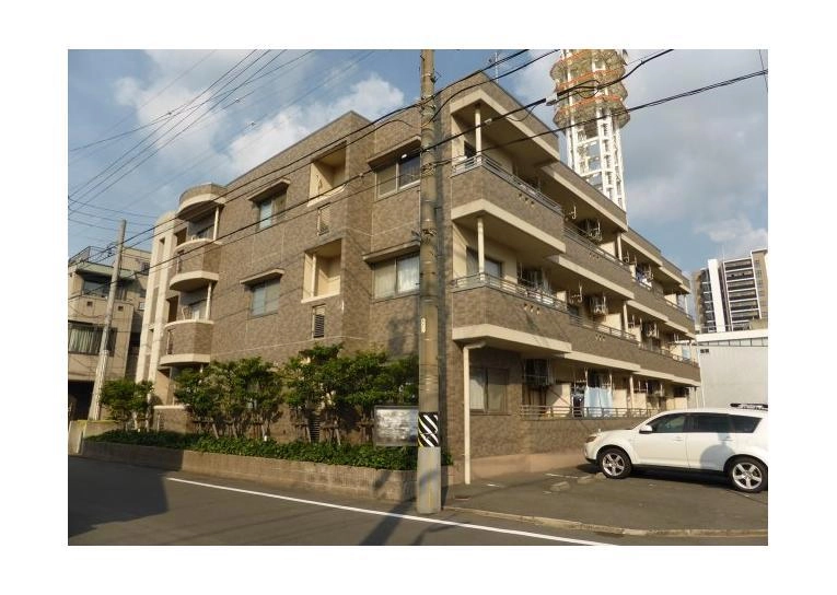 08_TF215雪見の外観