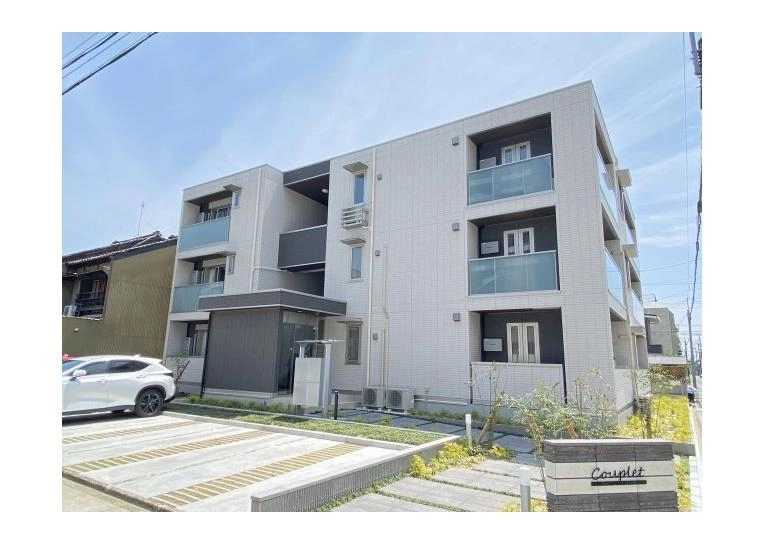 クープレット石川橋の外観