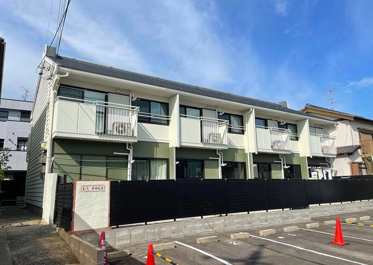 メゾンラポールの外観