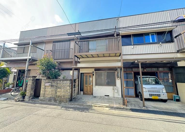 岩倉貸家の外観