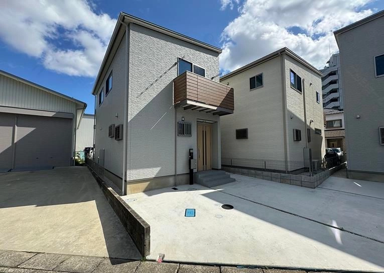 古知野町杉山貸家　Ａ棟の外観