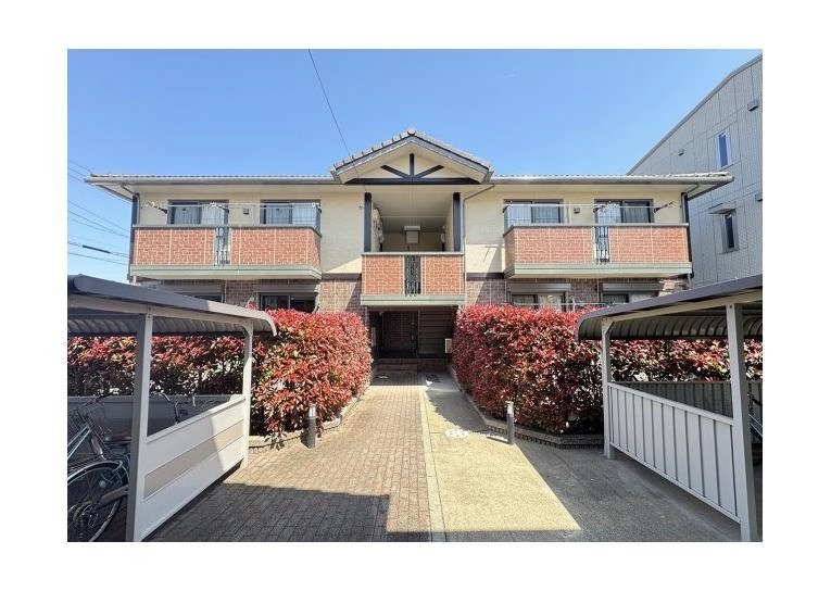 ファミール南山　Aの外観