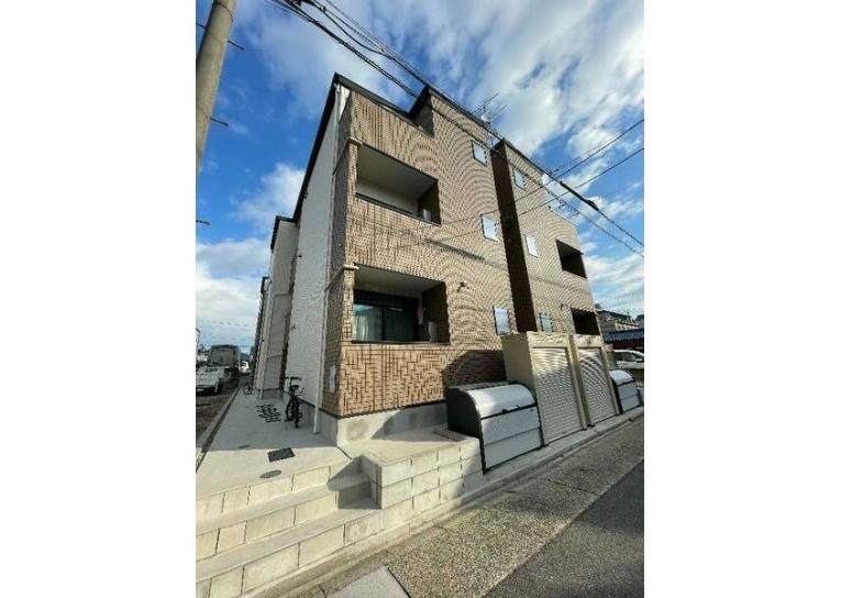 ROBOT HOUSE 守山A棟の外観