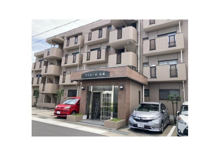 ファミール小幡の外観