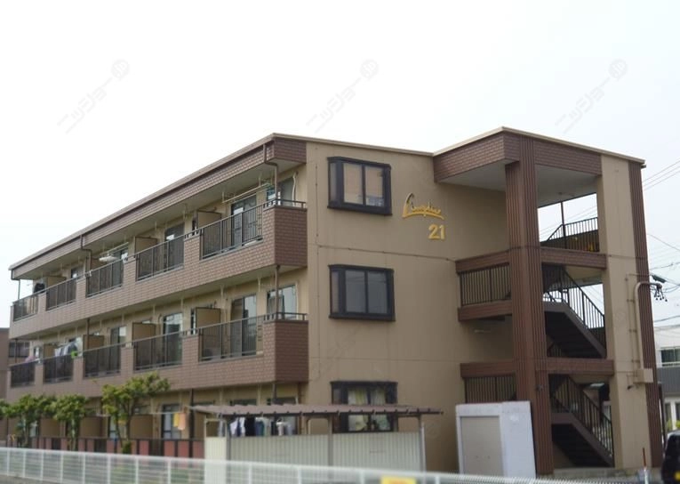 リンピア21の外観