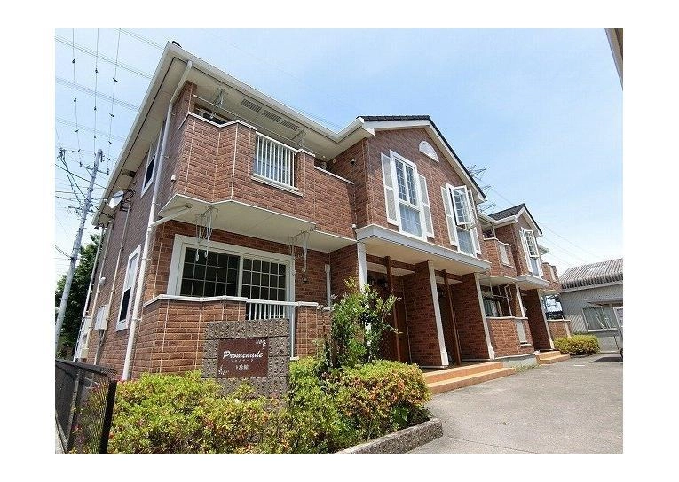 プロムナード1番館の外観