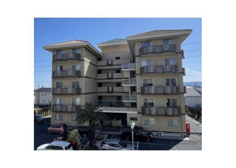 ロイヤル芝原南館の外観