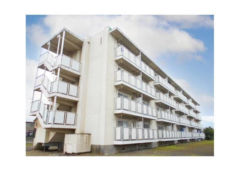 ビレッジハウス巣南2号棟の外観