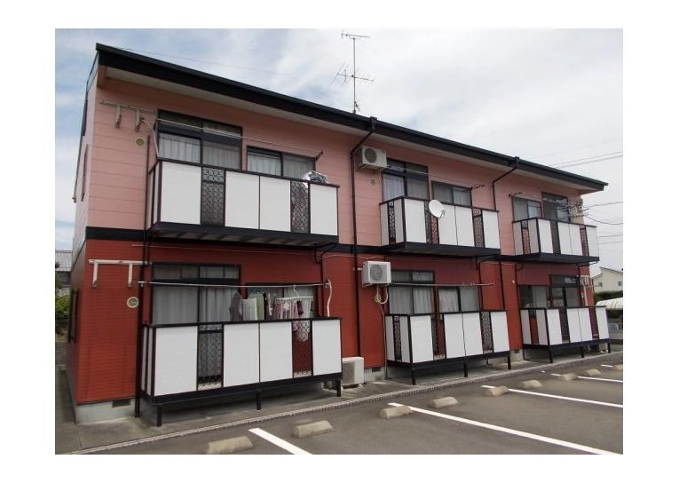 サンハイツ森の外観