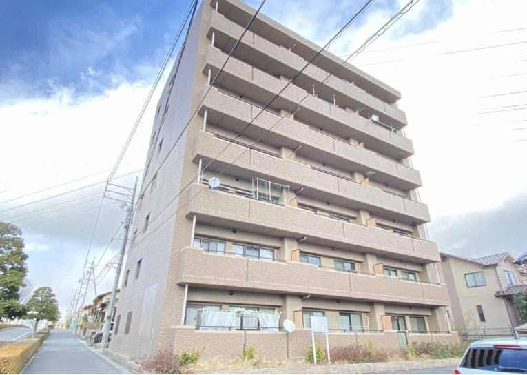 アヴニール小坂の外観