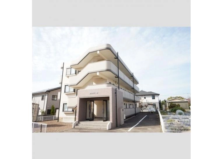 プラスパ・Mの外観