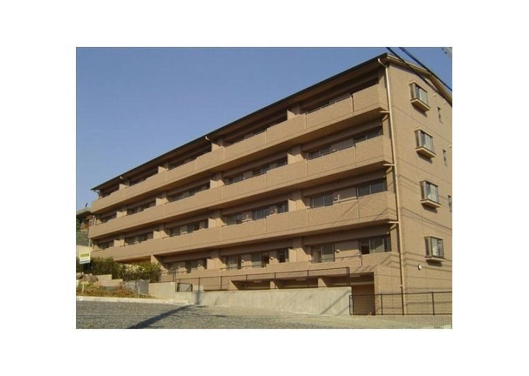 クレセントヒルズの外観