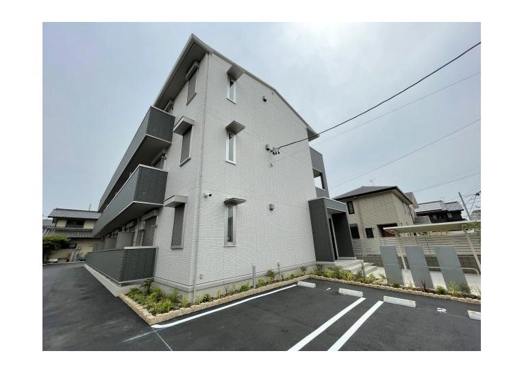 トカティの外観