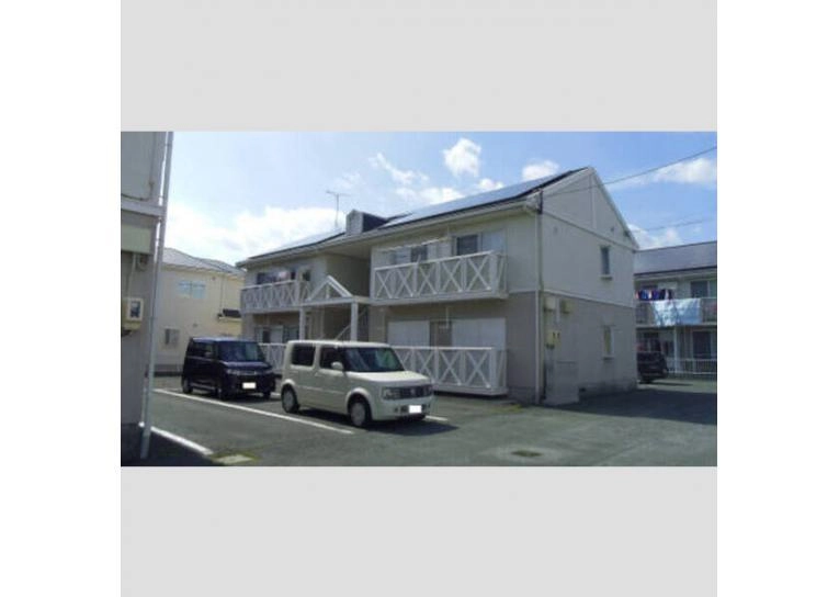 エバーグリーン三ツ相 B棟の外観