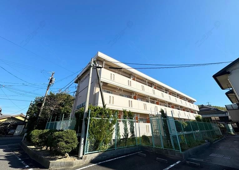 マリンハイツの外観