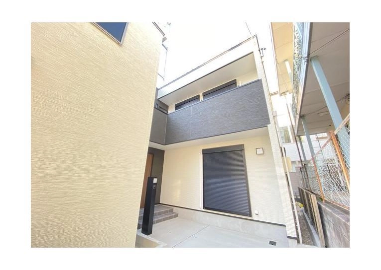 プログレス本  郷の外観