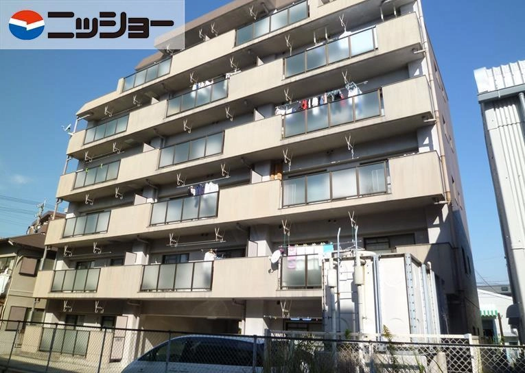 リーブ田の上の外観