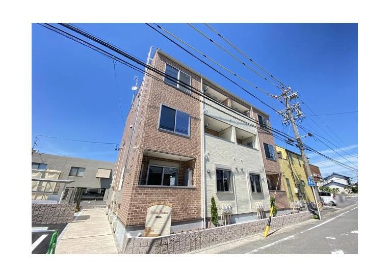 シュロス伏見の外観