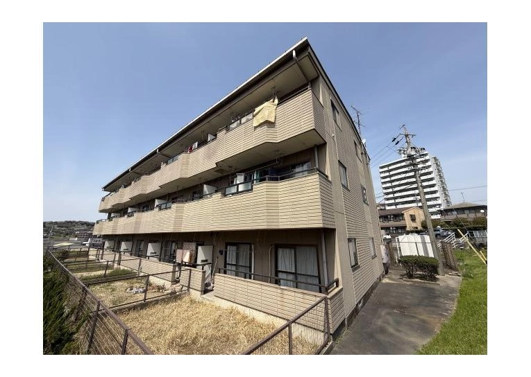 シャトー栗見坂の外観