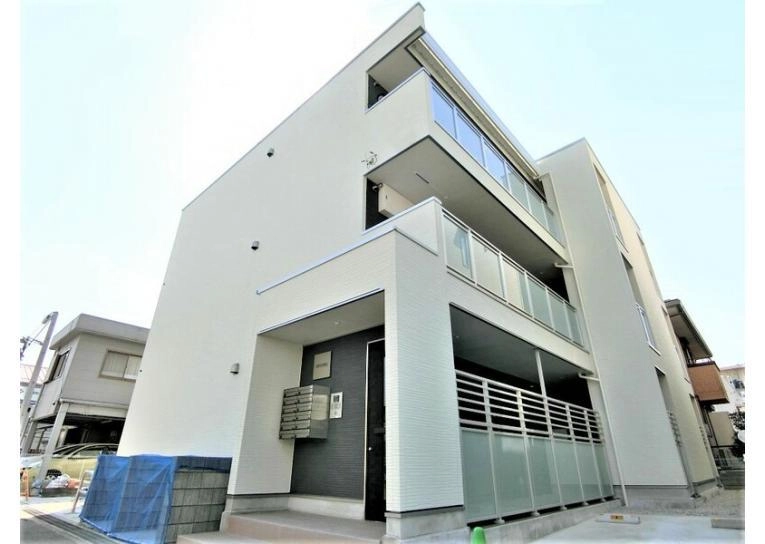 FERIO若松の外観