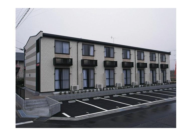 レオパレスiアイの外観