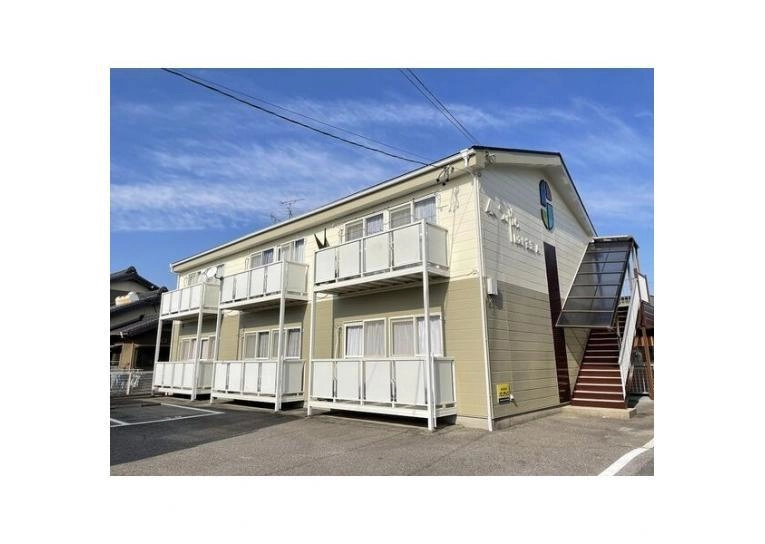 Surplusレスト高須　Aの外観