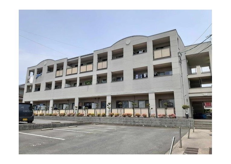 サンプラザ出口の外観