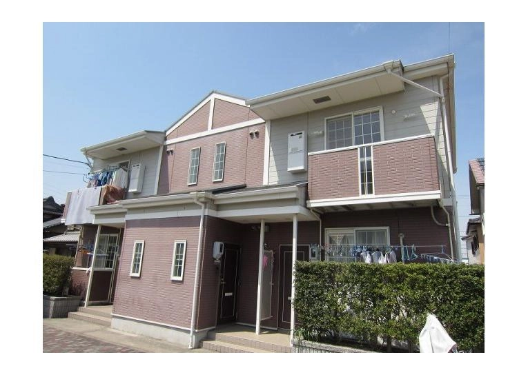 ウッドイン　２番館の外観