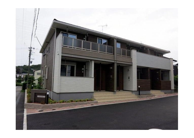 エレガンス岩堀の外観