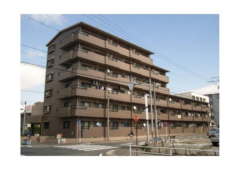 ファミール元柴田東町の外観