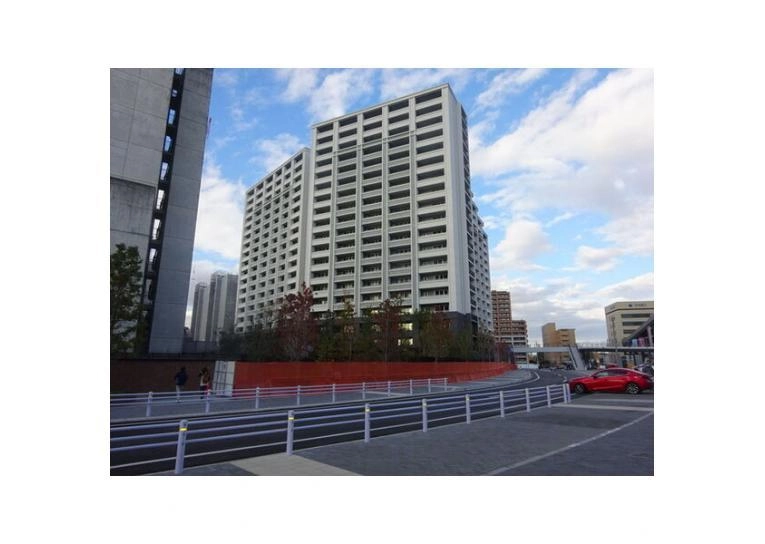 ｻﾞﾊﾟｰｸﾊｳｽ名古屋(ﾃﾞｨﾗｲﾄｽｸｴｱ棟）の外観