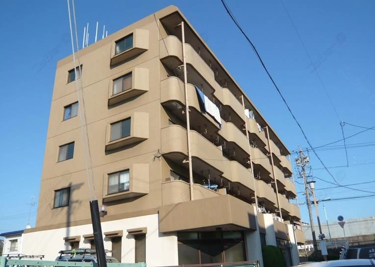 ブランメゾンコジマの外観