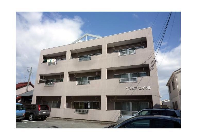 エスポアロイヤルの外観