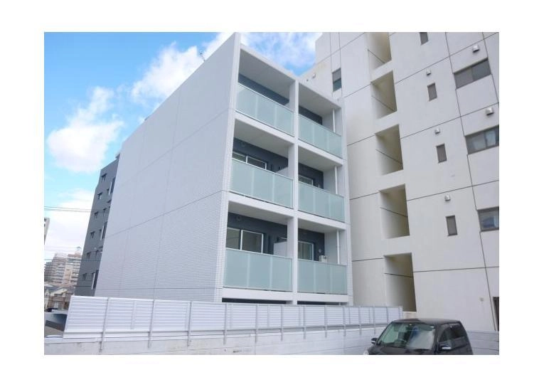 The third　eastの外観