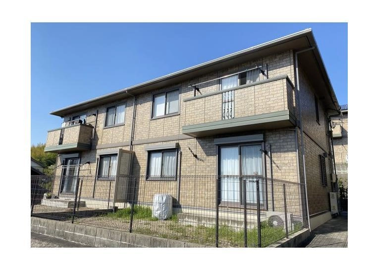 シェルクレール 四番館の外観