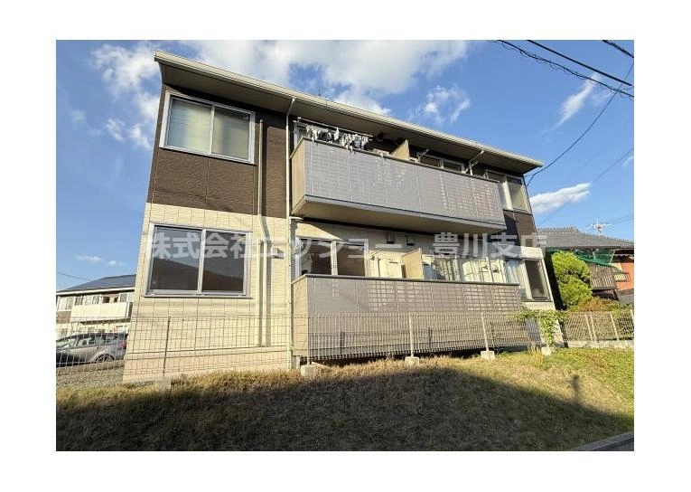 オアシス東豊　C棟の外観