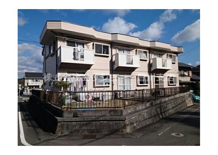 エルディム栗木山の外観