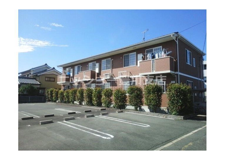 ジラ・ソーレの外観