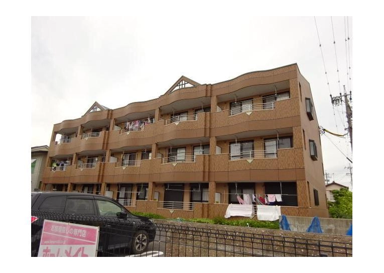 ウイングヒルズながし の一番館の外観