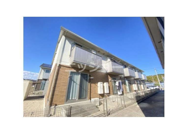 エグゼコート西浅井の外観