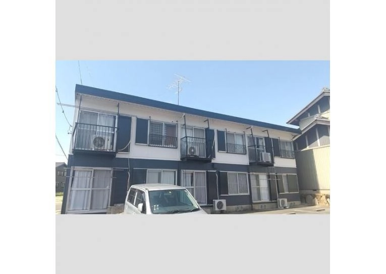 レスト北新川　A棟の外観