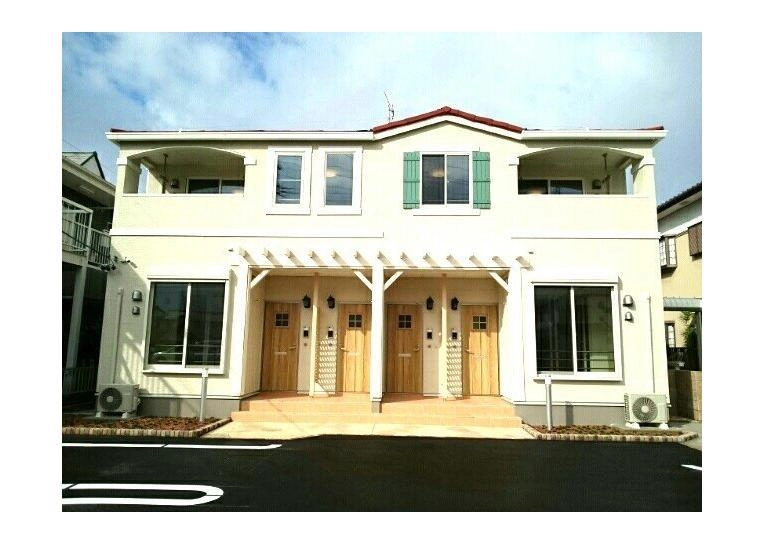 アドニスＡの外観